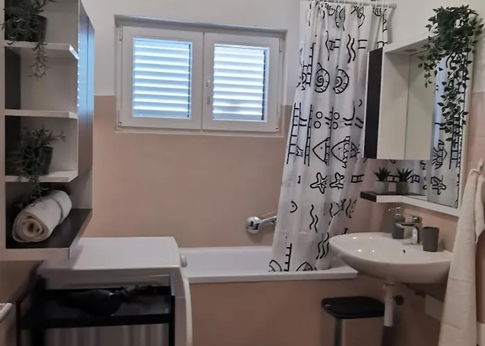 Simac Okrug Gornji Apartman *